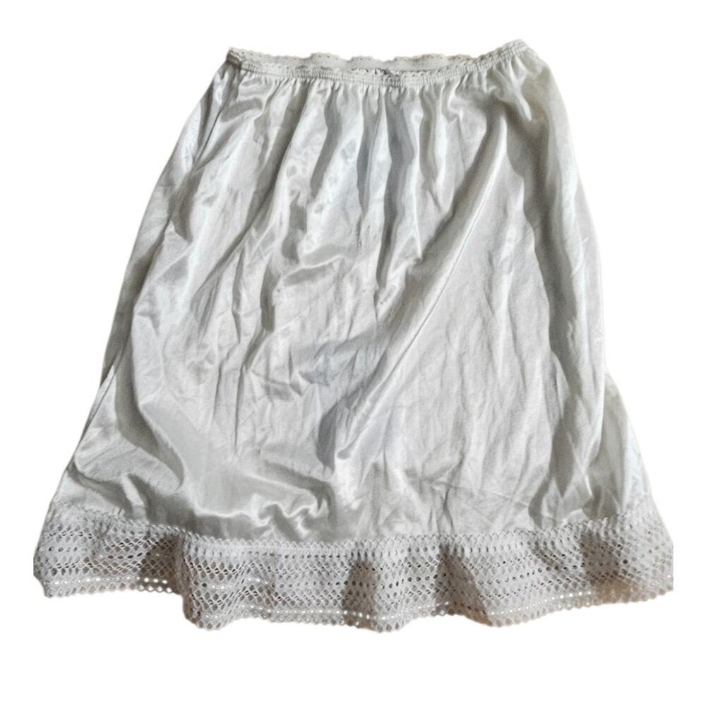 Vintage White Nylon Half Slip Eyelet Lace Trim Petticoat Lingerie Size Small